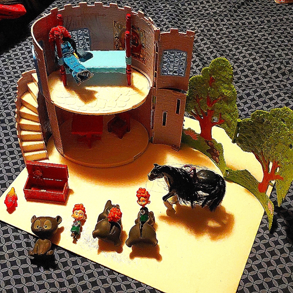 Disney Pixar Brave Castle & Forest Playset